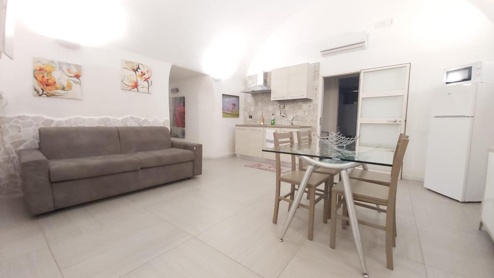 Casa Vacanze G&G Villa Brindisi Exteriör bild